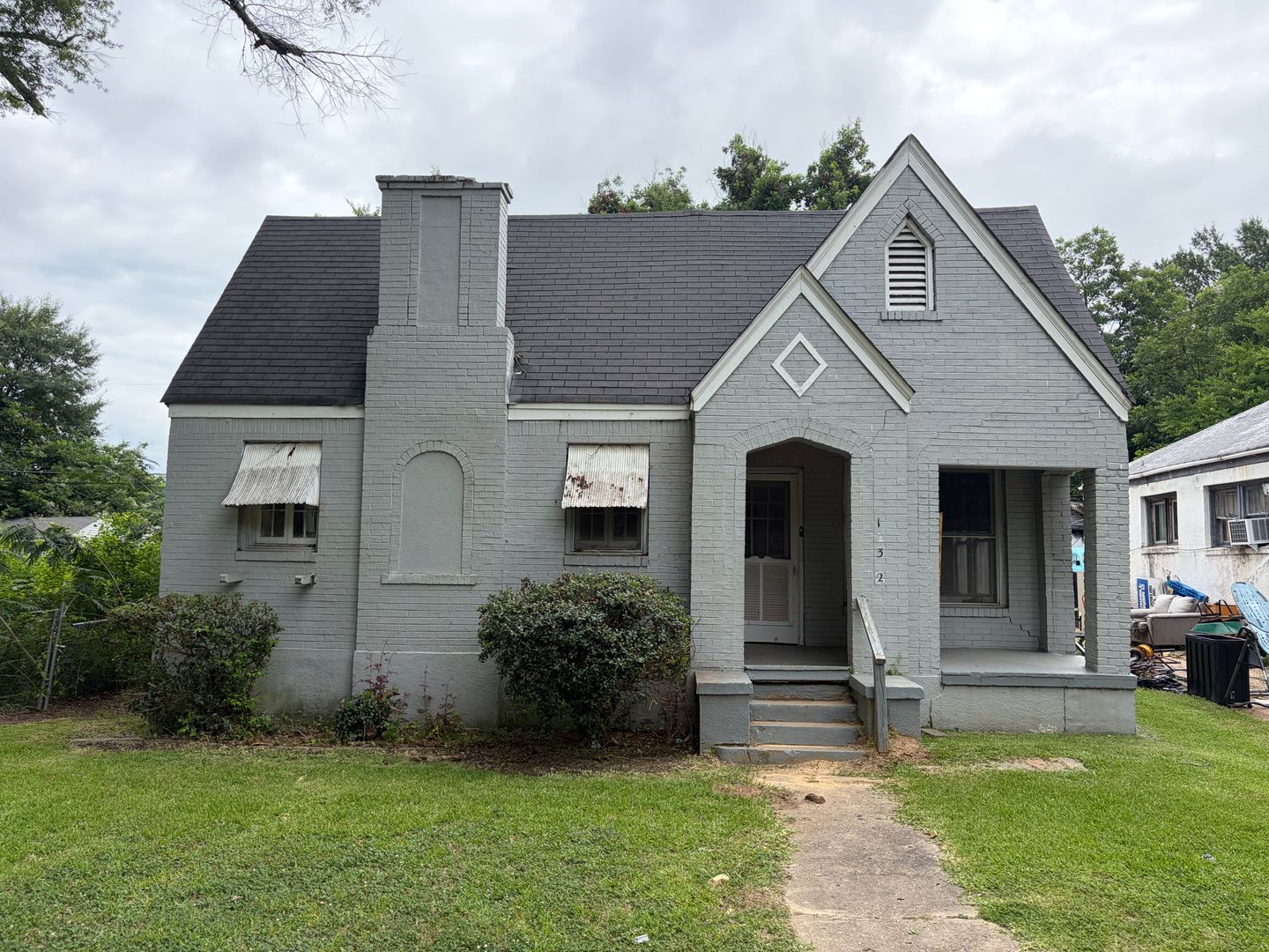 Shreveport House: 132 E Jordan Street