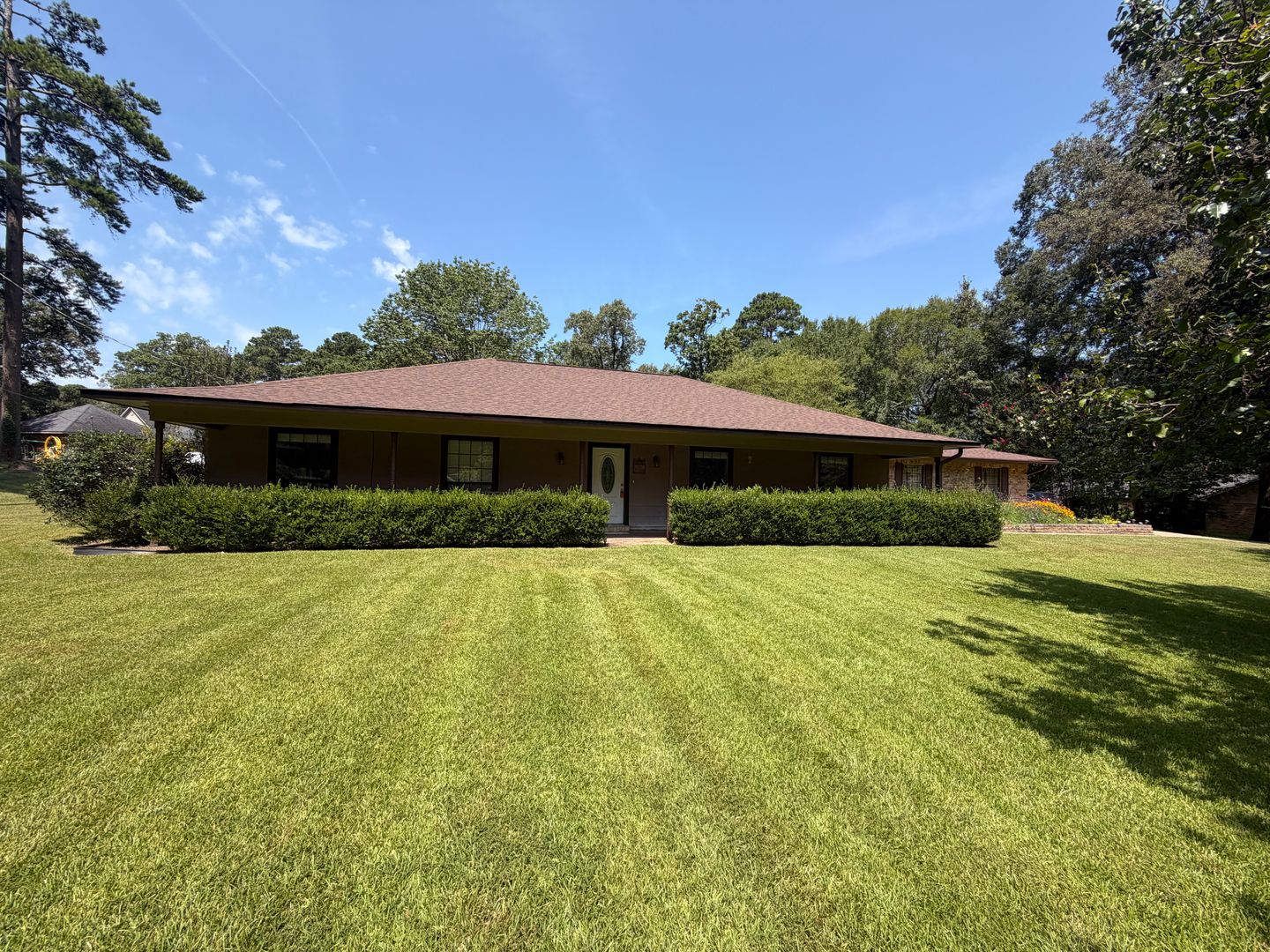 Keithville House: 10290 Creighton Place