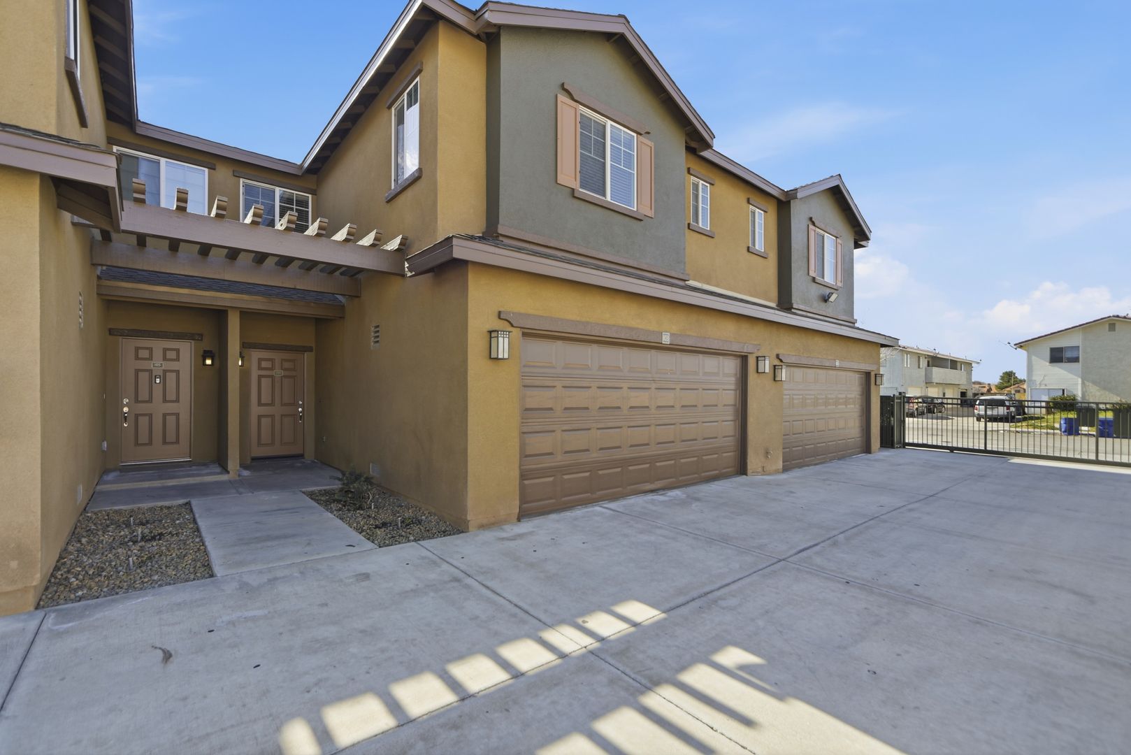 Lancaster Apartment: 43726 8th St East