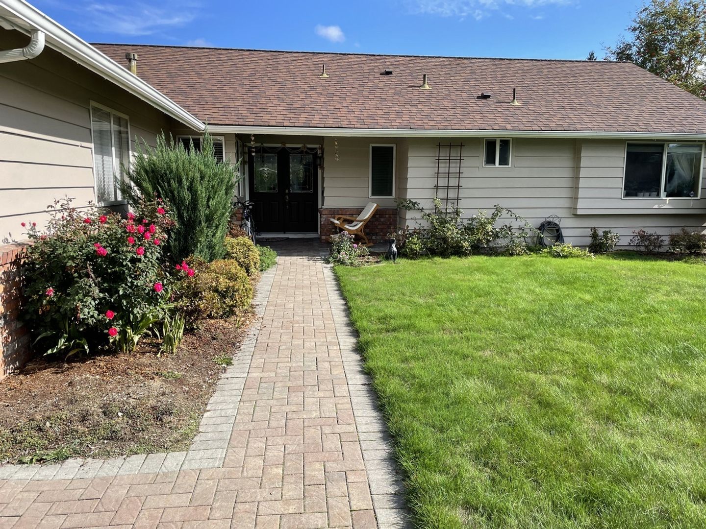 Kirkland House: 14722 112th Ave NE