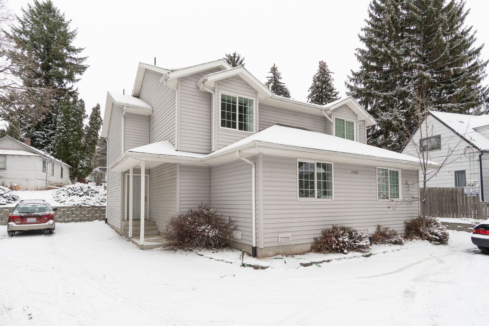 Pullman Apartment: 1020 NE D St