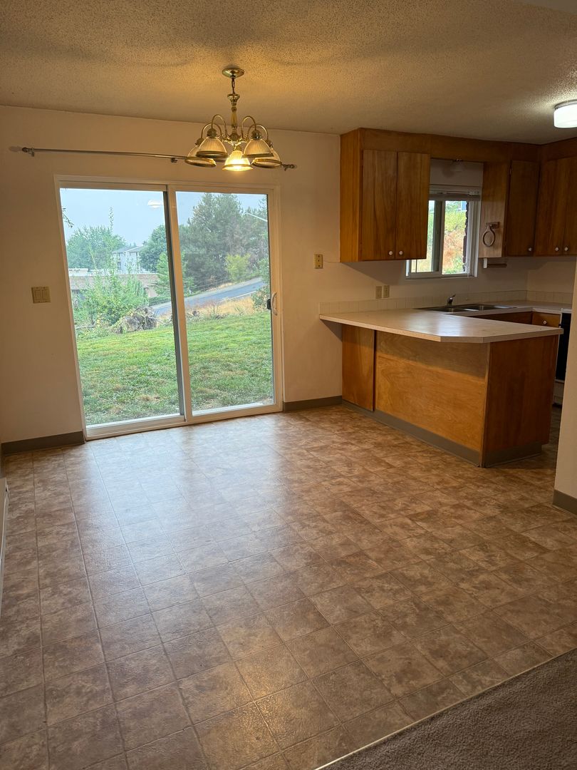 1225-1235 NW Hall Dr