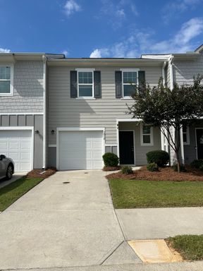 ***MOVE IN SPECIAL - $500 OFF 1ST 2 MONTHS WITH A 9/15 MOVE IN DATE OR SOONER AND NO APP FEES***Welcome home! Beautiful 3 bedroom, 2.5 bathroom townhome located in Cartersville! Must see! – photo 1