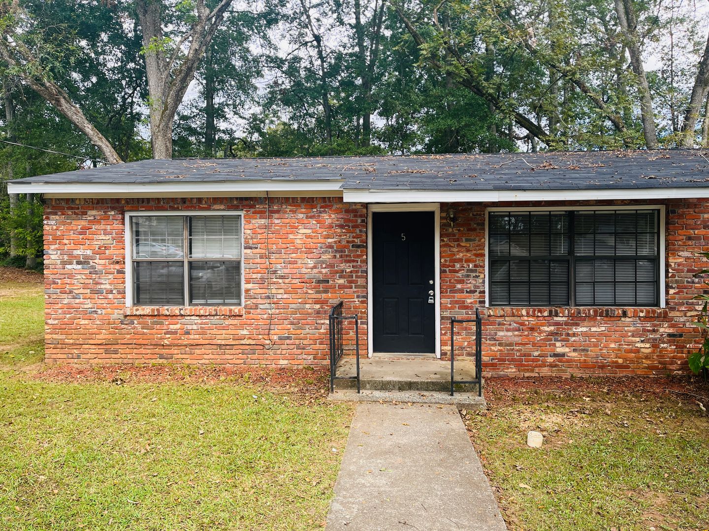 Pine Mountain Apartment: 129 Church Ave