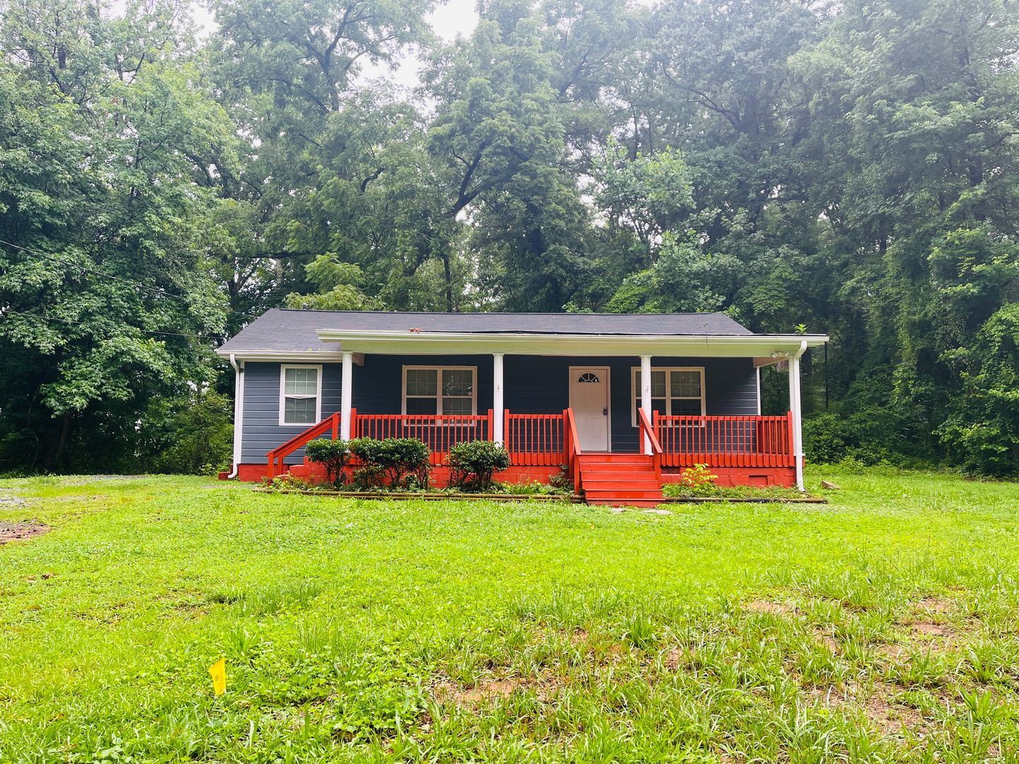 College Park House: 3402 Old Fairburn Rd