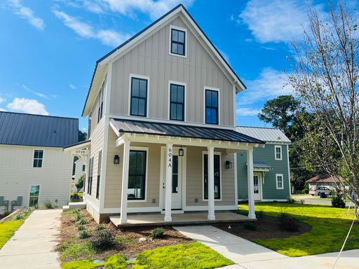 1 Bedroom Townhome – 604 Freeman St - 604 Freeman St Unit A, Lagrange, GA 30240
