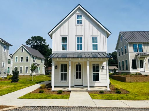 LIKE NEW! 1 bedroom 1.5 bathroom townhome style home. Must see!