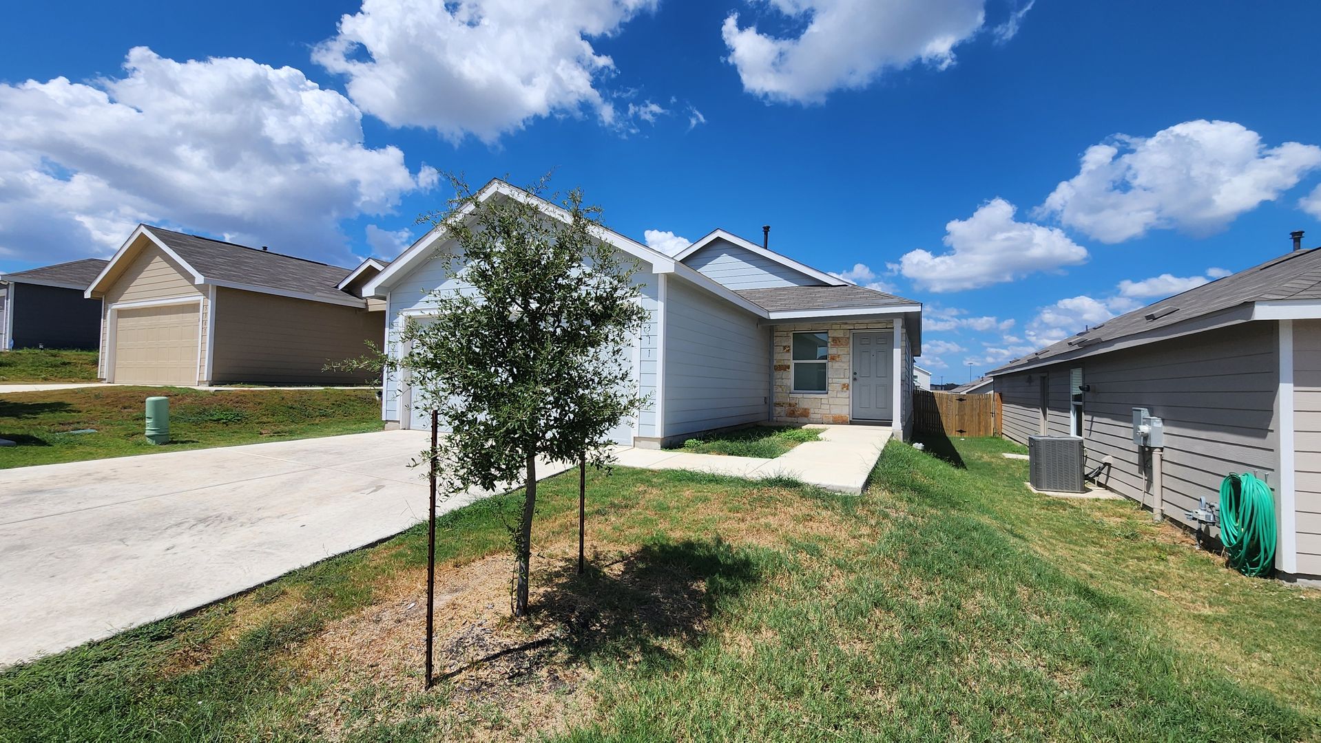 Converse House: 5311 Hornbeck Heights