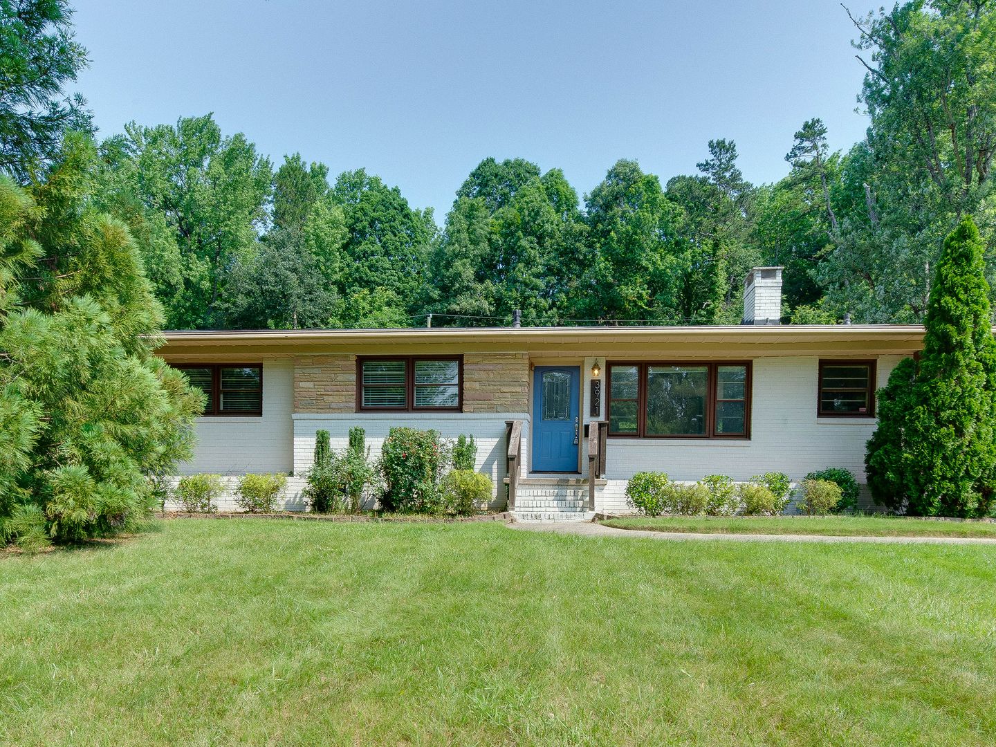 Charlotte House: 3921 Sheffield Dr.