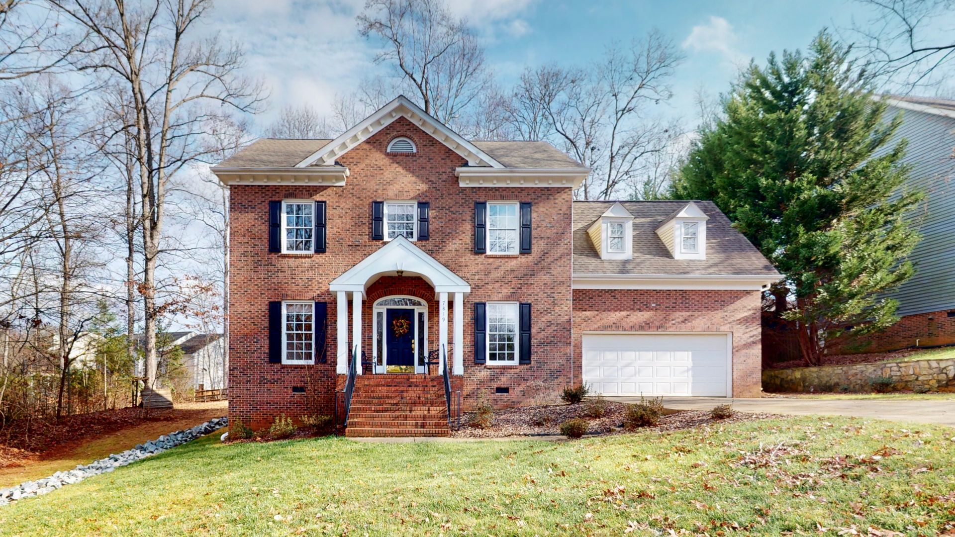 Waxhaw House: 7819 Red Oaks Trail