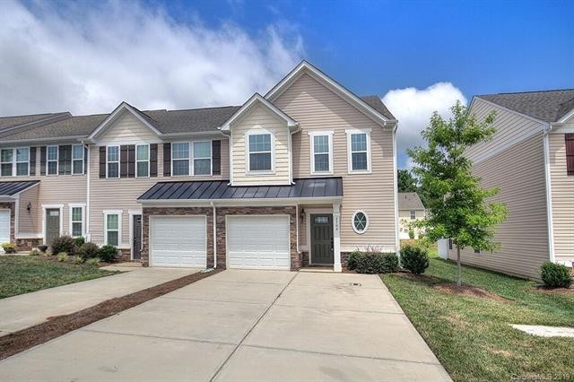 Charlotte House: 2704 Silverthorn Drive
