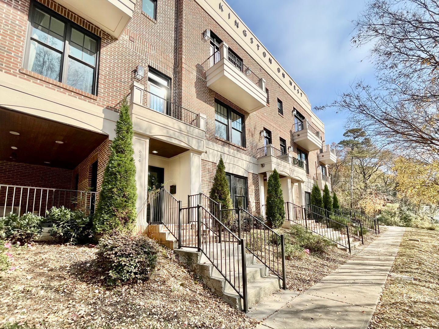 Charlotte Townhome: 614 West Blvd