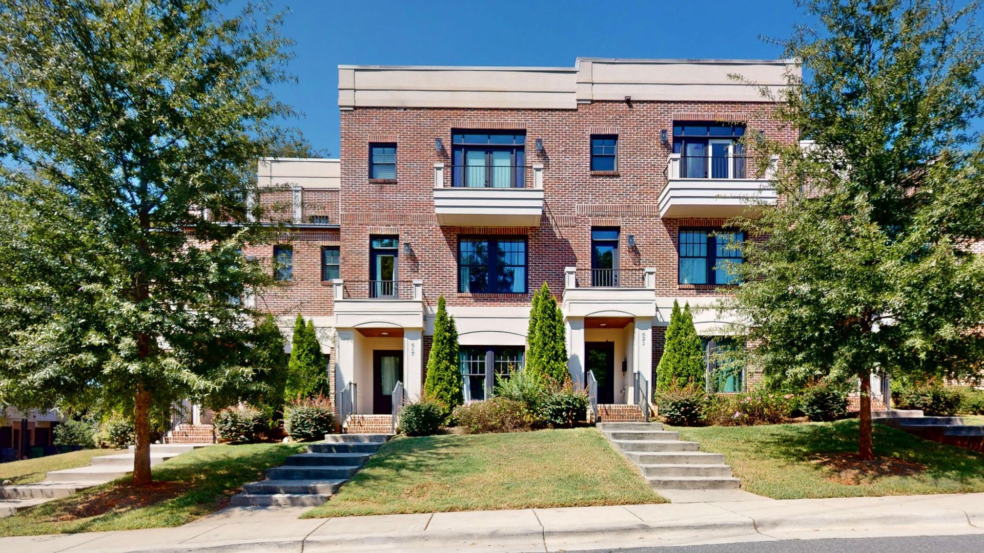 Charlotte Townhome: 617 W Worthington Ave