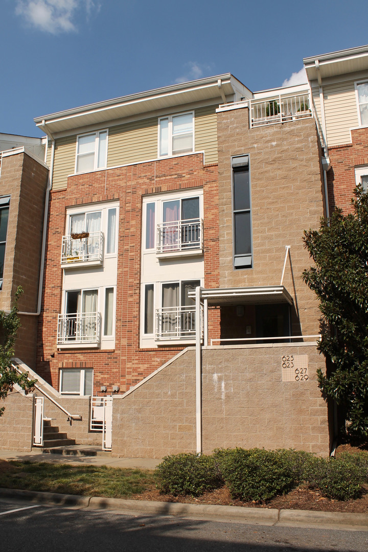 Charlotte Townhome: 625 Raphael Place