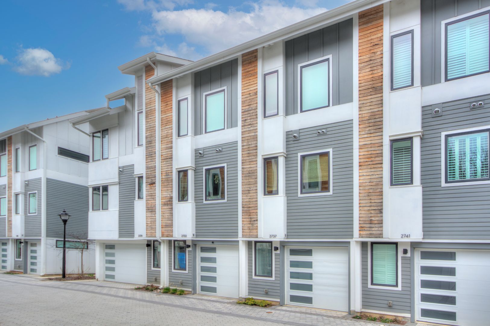 Charlotte House: 2737 Shenandoah Ave