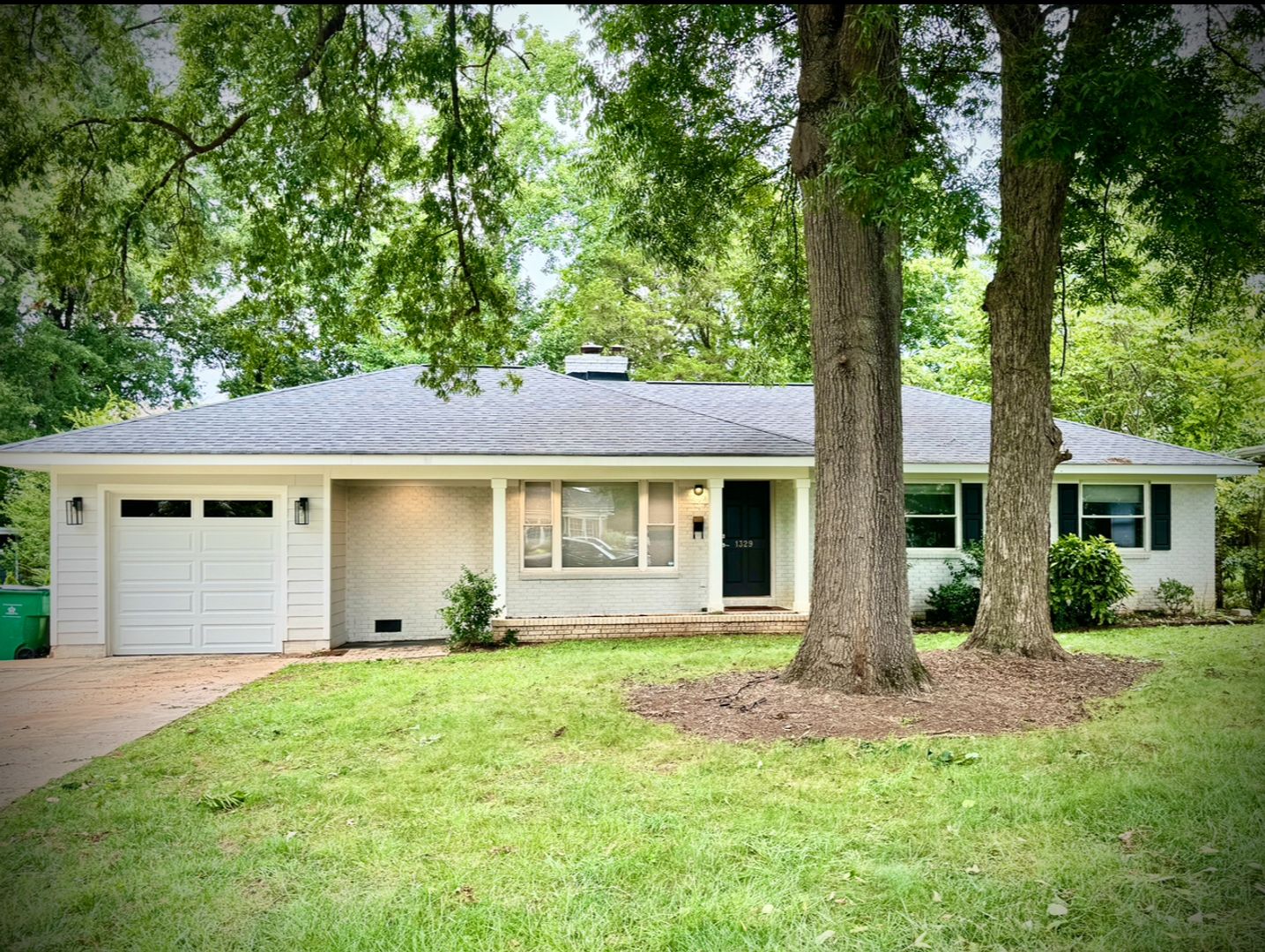 Charlotte House: 1329 Mockingbird Ln