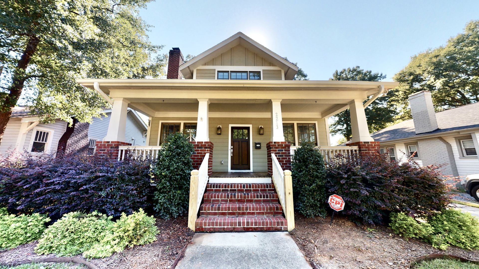 Charlotte House: 2213 Roslyn Avenue