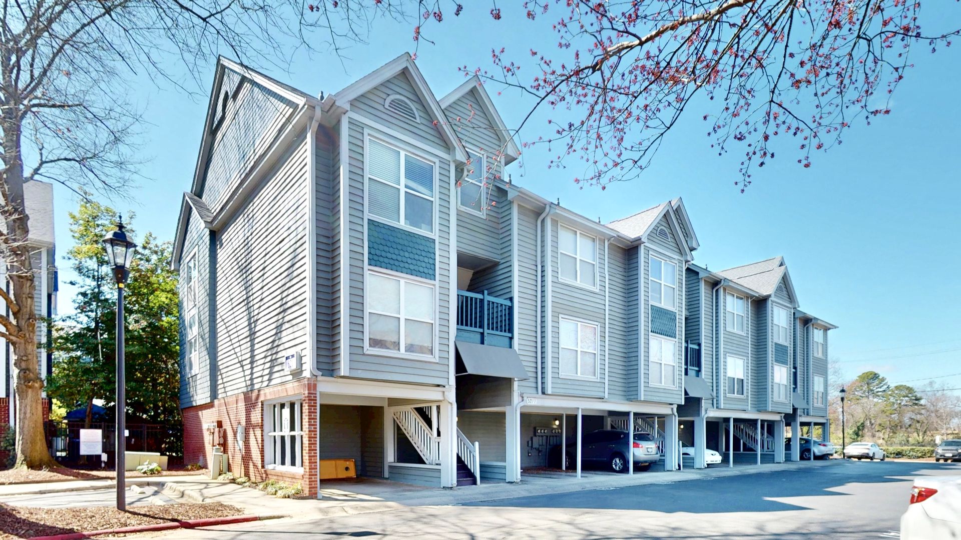 Charlotte Condo: 521 N Graham Street #3E