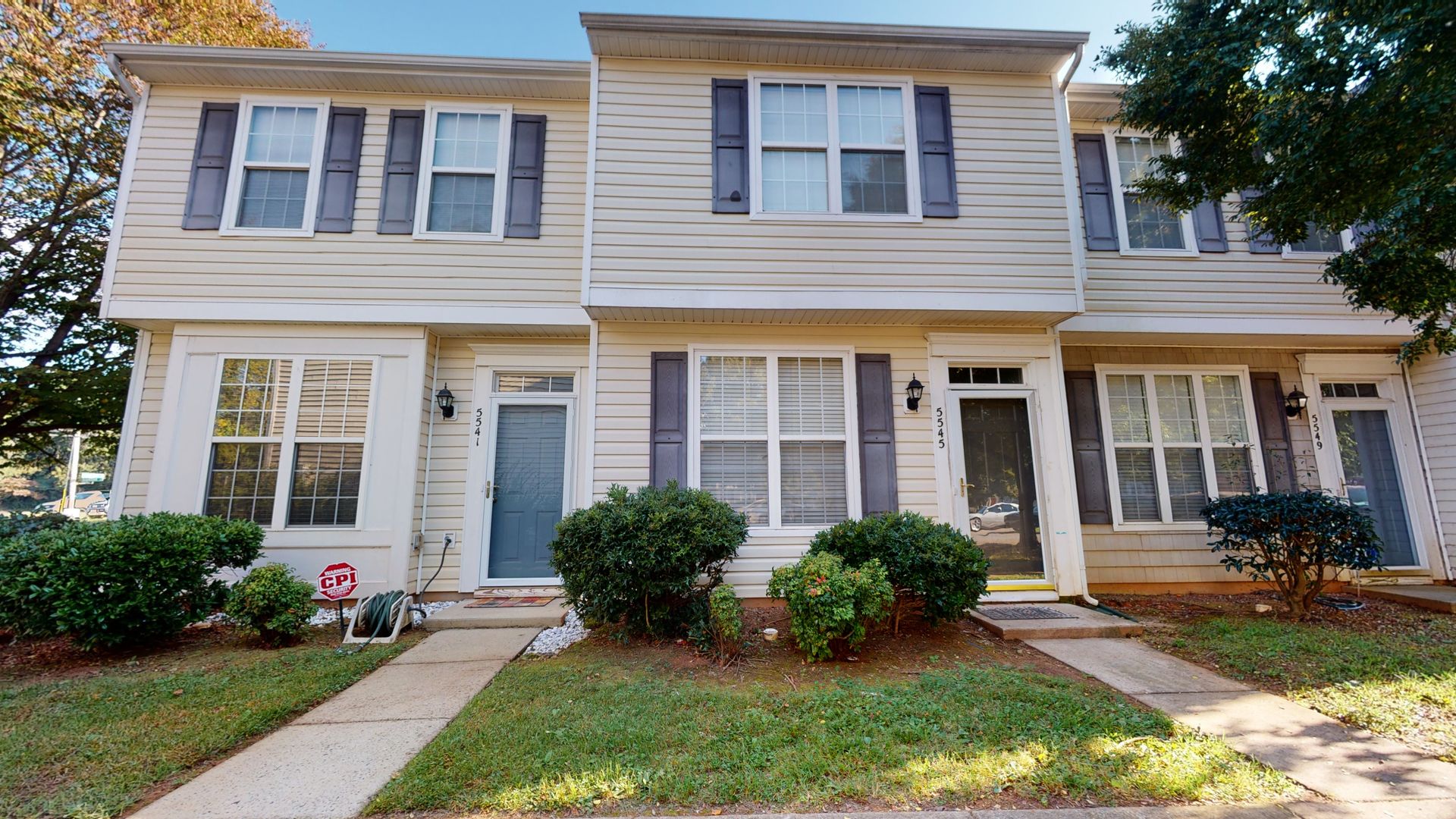 charlotte House: 5545 Seths Drive