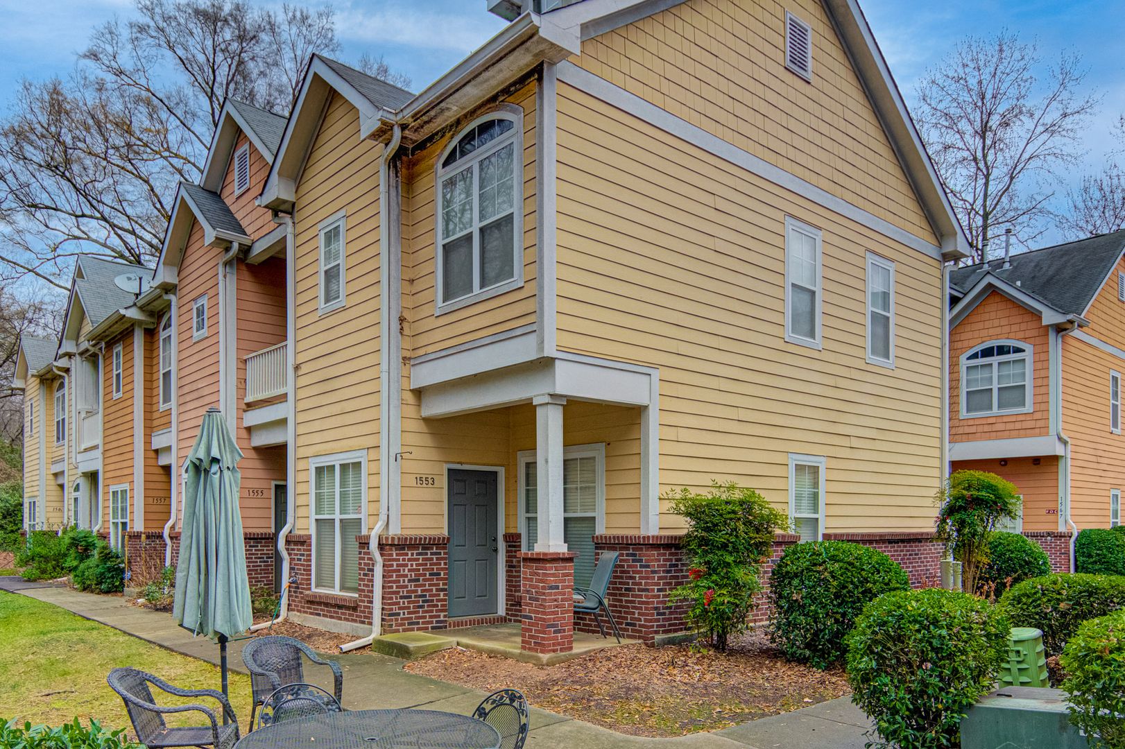Charlotte Townhome: 1553 Pecan Ave.