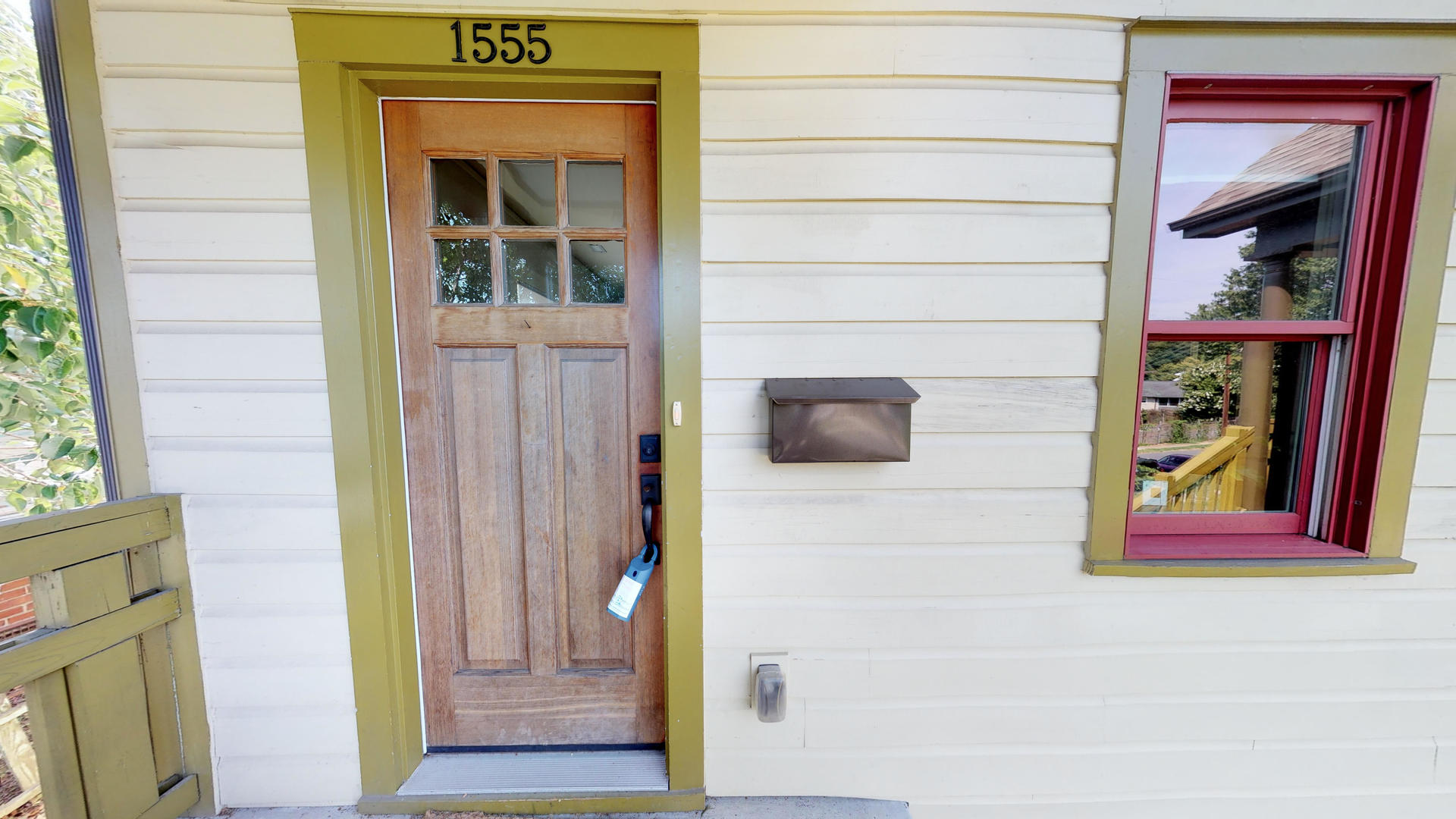 Charlotte House: 1555 Merriman