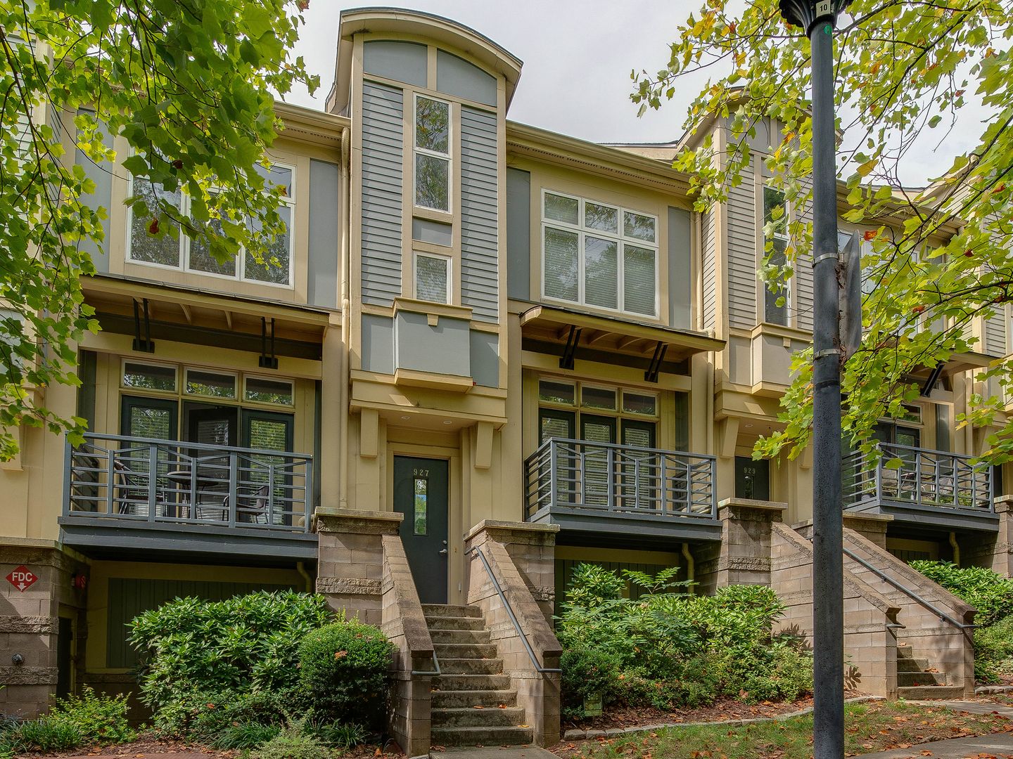 Charlotte Condo: 927 Garden District Drive