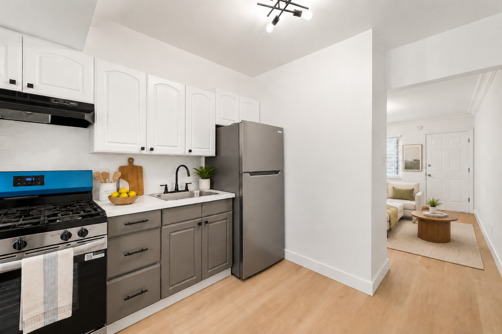 North Hollywood Apartment: 10926 Hortense St