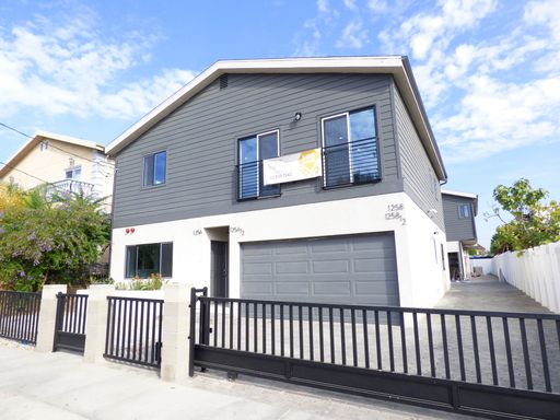 4 Bedroom 3 Bathroom Prime East Hollywood! – photo 1