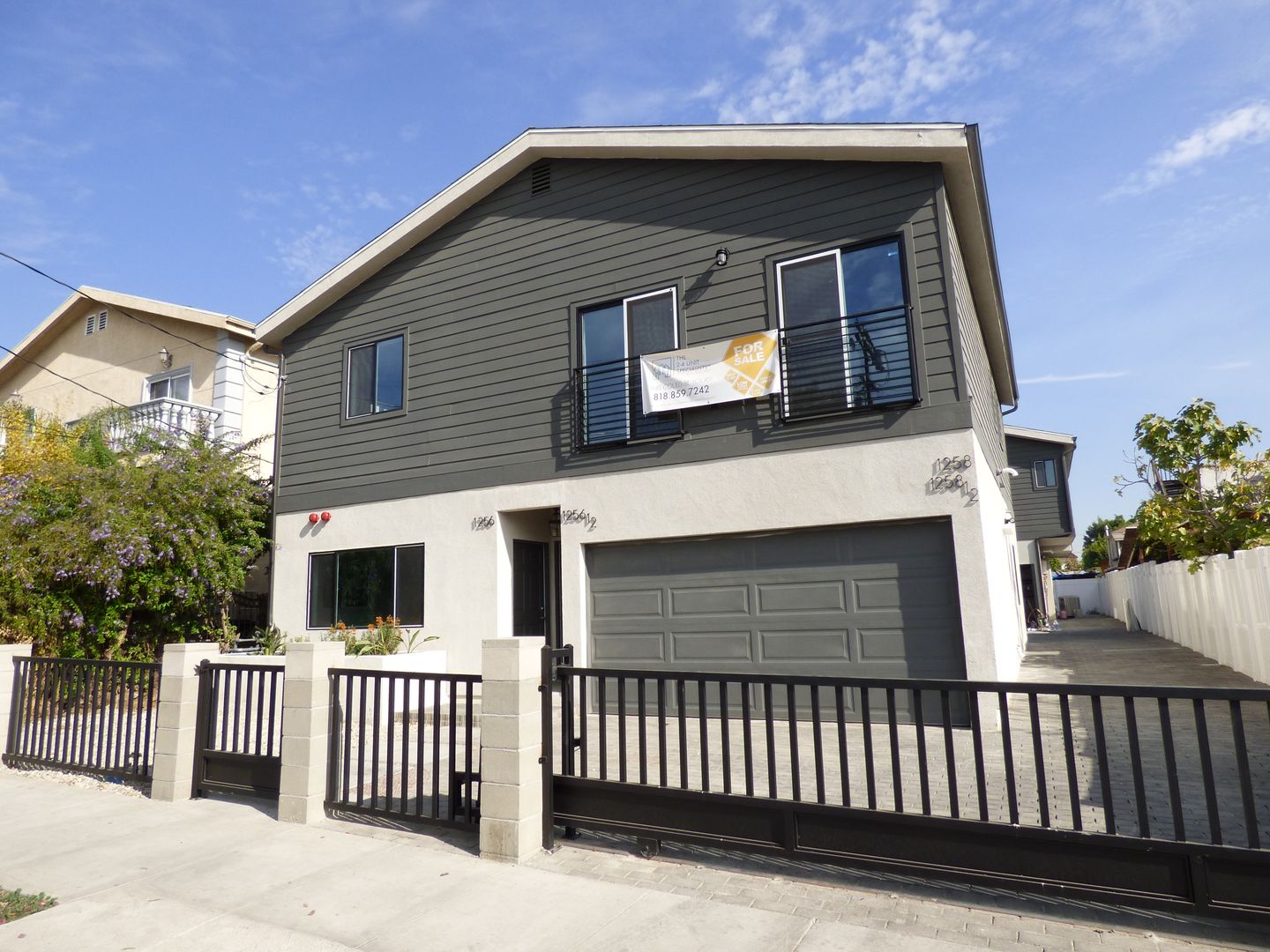 Los Angeles Apartment: 1256 N Hobart Blvd