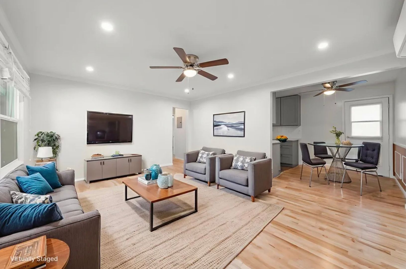 Burbank Apartment: 3718 W Chandler Blvd