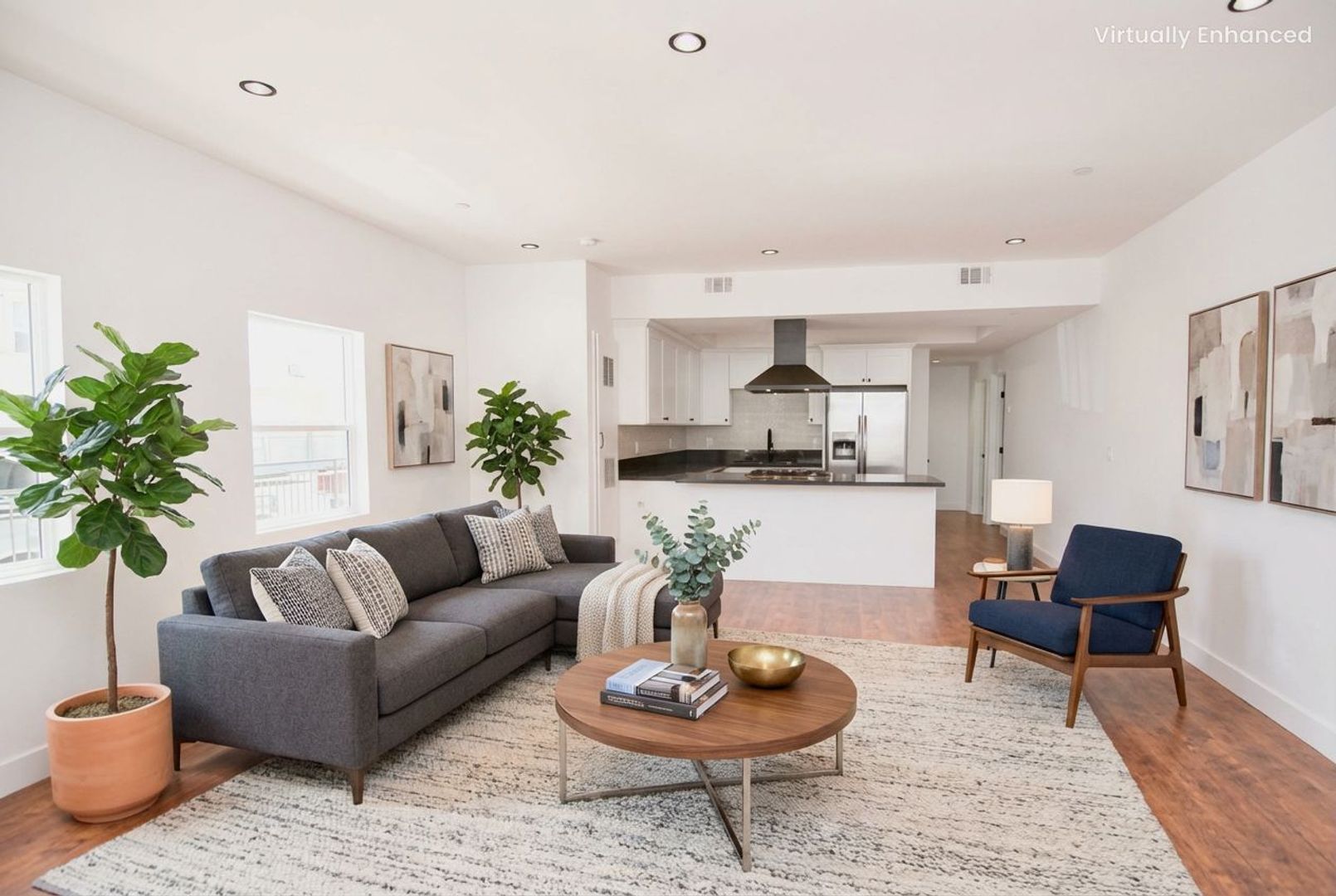 Los Angeles Apartment: 1861 S Longwood Ave