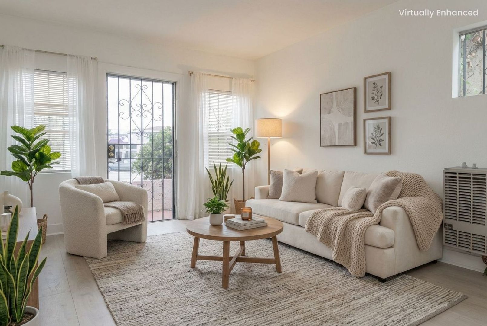 Los Angeles Apartment: 6613 Crenshaw Blvd