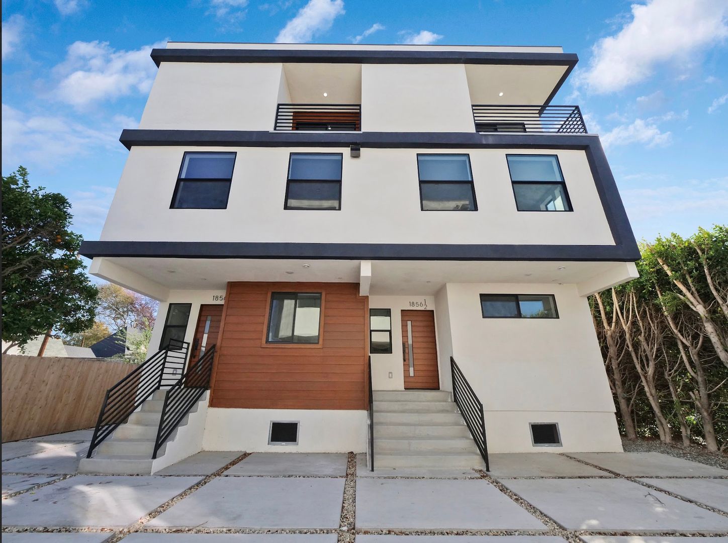 Los Angeles Apartment: 1856 S. Redondo