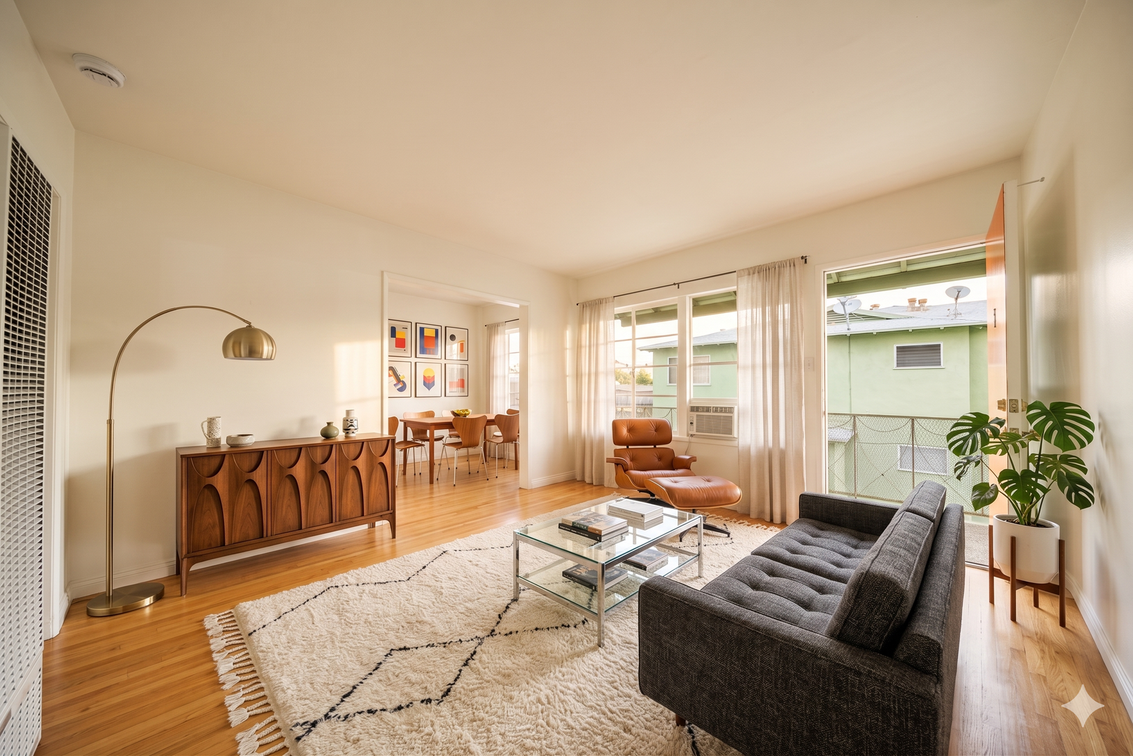 Glendale Apartment: 650 W. Wilson Ave