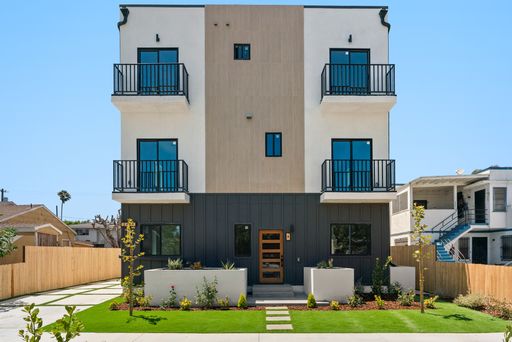 BRAND NEW 3 BED/3 BATH TOWNHOME NEAR CULVER, BH, WEST LA-ONE MONTH FREE – photo 1