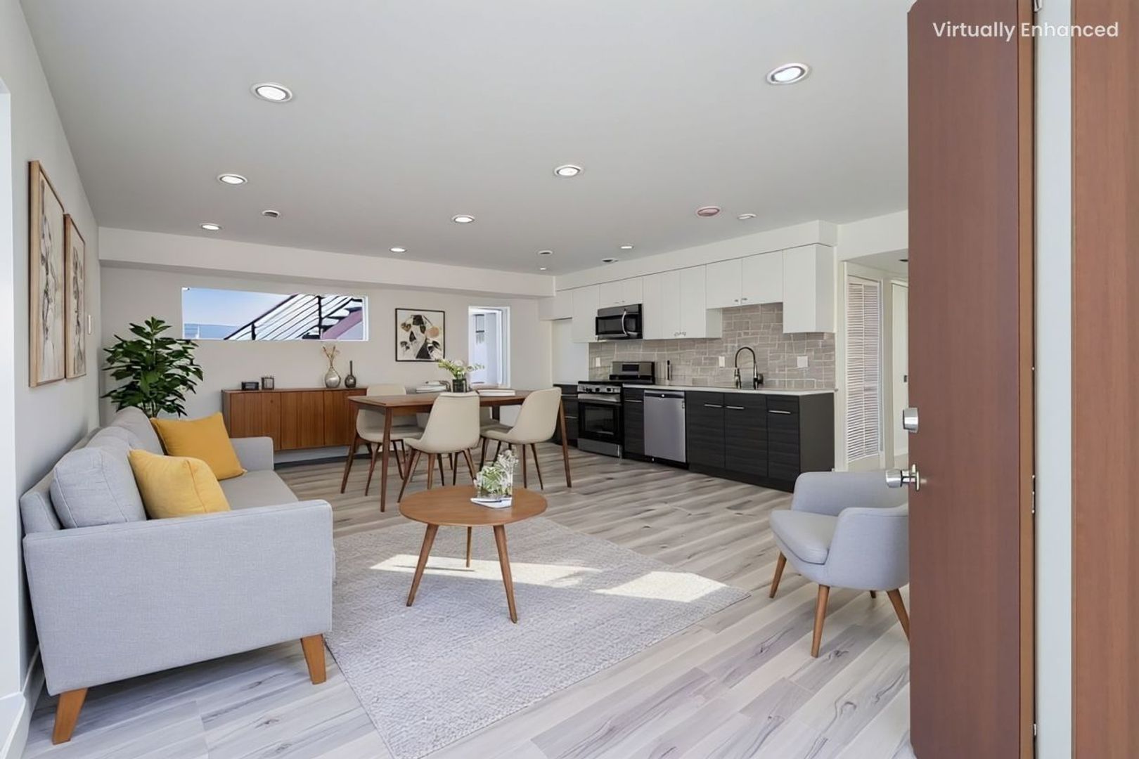 Los Angeles Apartment: 148 S. Madison Ave