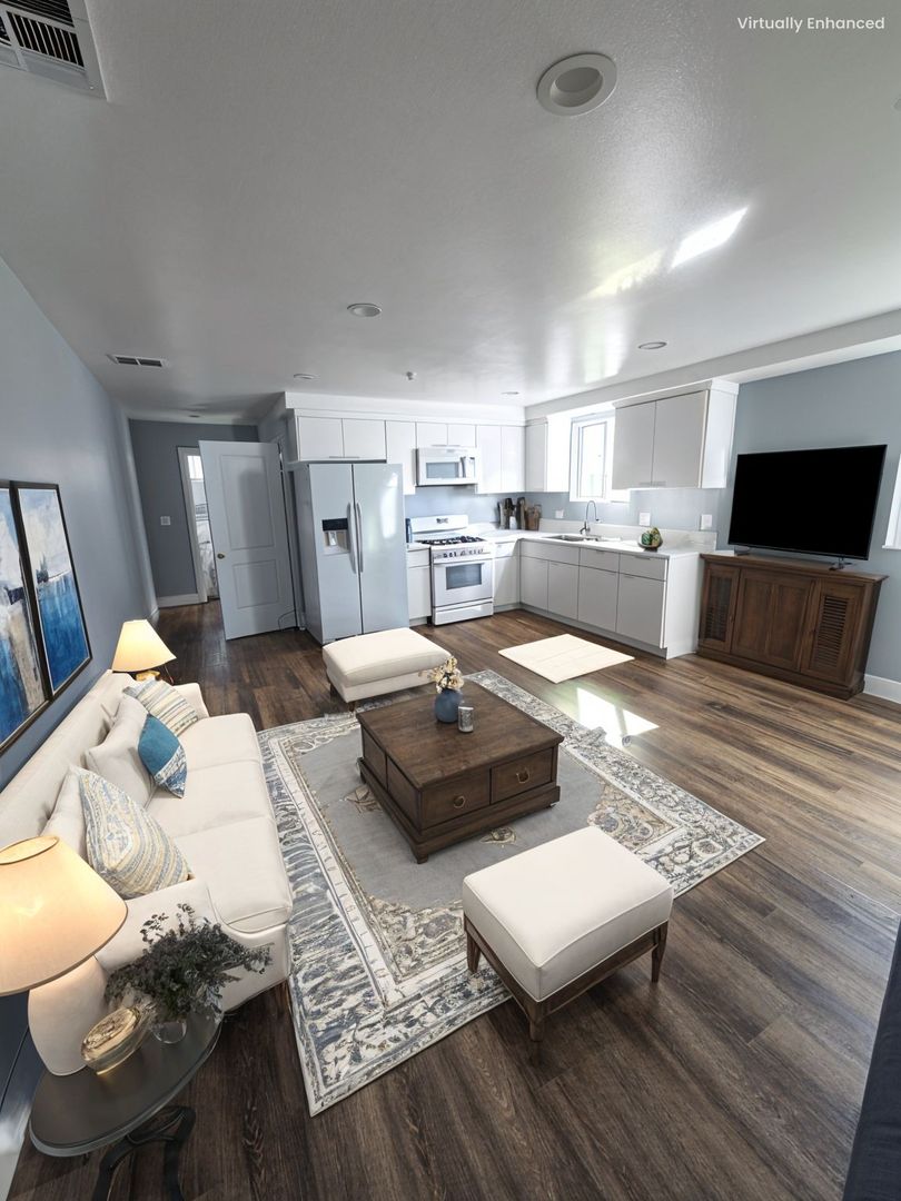 Los Angeles Apartment: 608 E 29th St