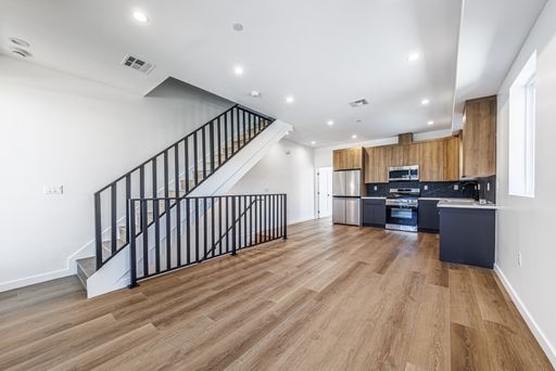4 Bed 4 Bath Rental at 5508 1/2 Barton Ave - Unit #5508 1/2, Los Angeles, CA – photo 1