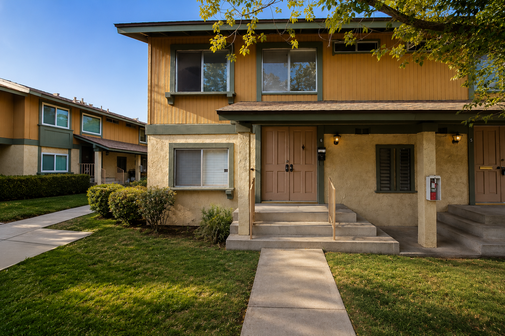 Reseda House: 6641 Wilbur Ave #6