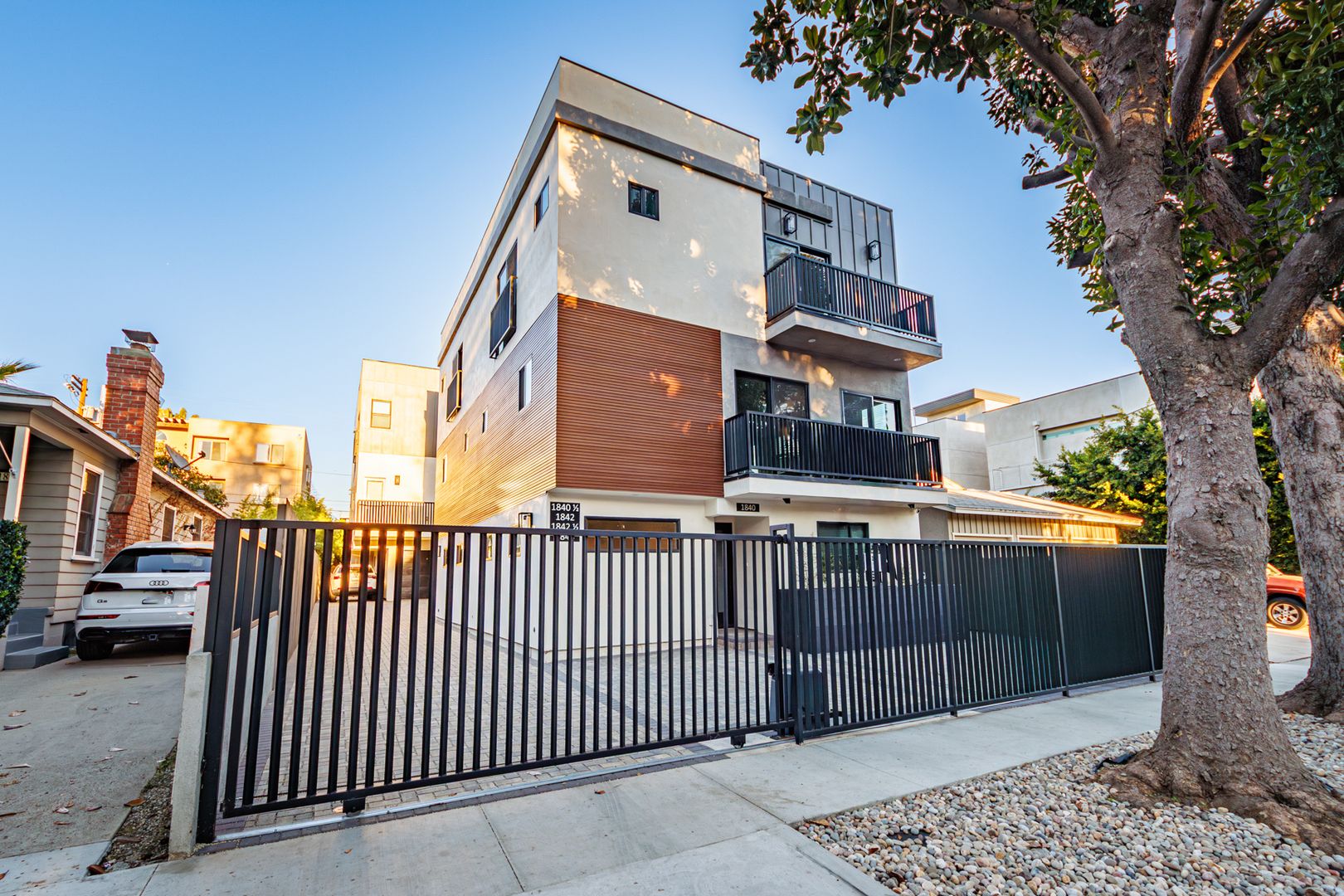 Los Angeles Apartment: 1840 Stoner Ave.