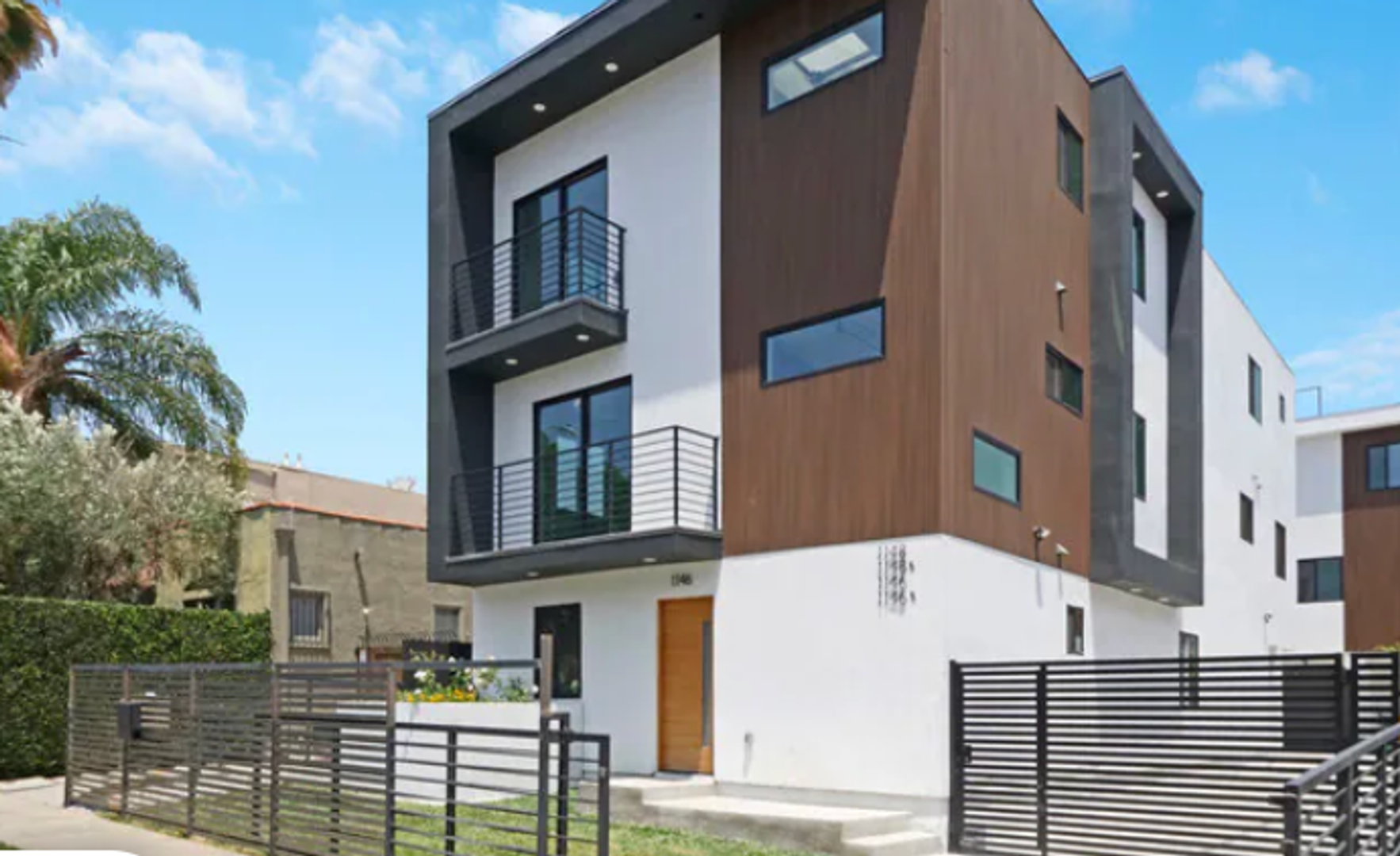 Los Angeles Apartment: 1146 N Sycamore Ave