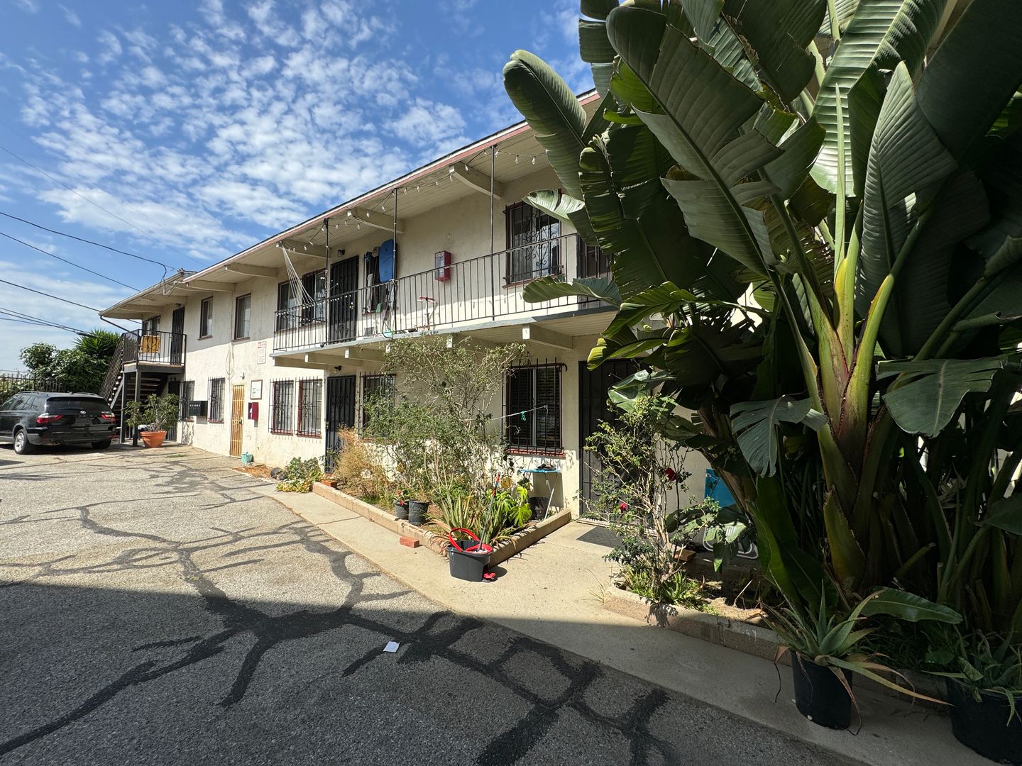 Culver City Apartment: 11525 Bradson