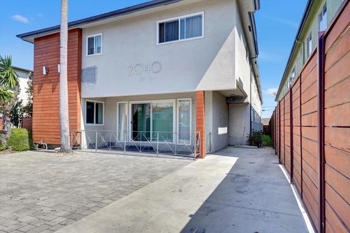 3b/2b Apartment with Large Private Patio! – photo 1