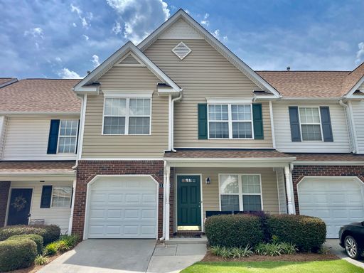South Charlotte 3BD/2.5BA Townhome with Attached Garage For Rent – photo 1