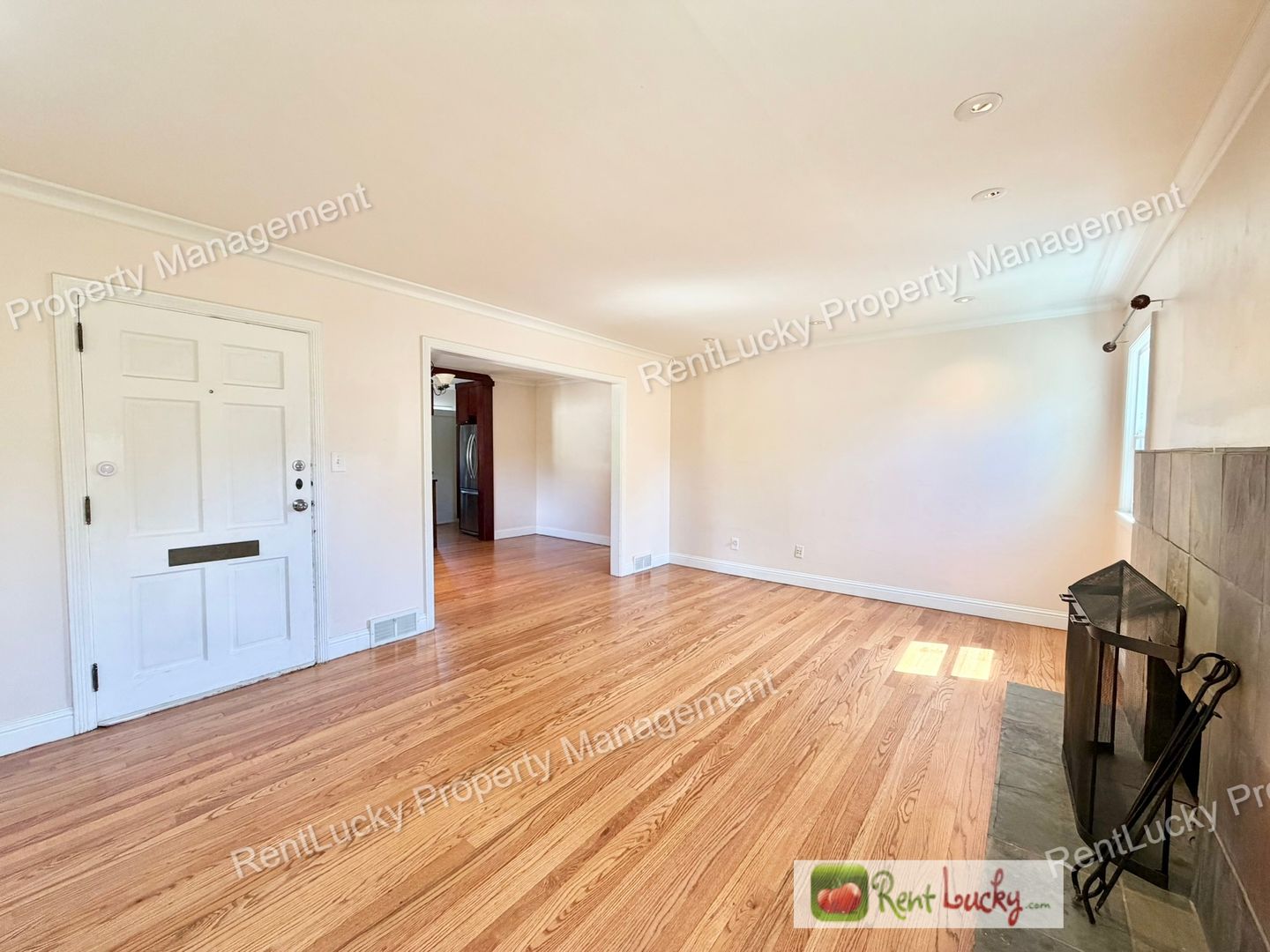 Seattle House: 2130 Montvale Place West
