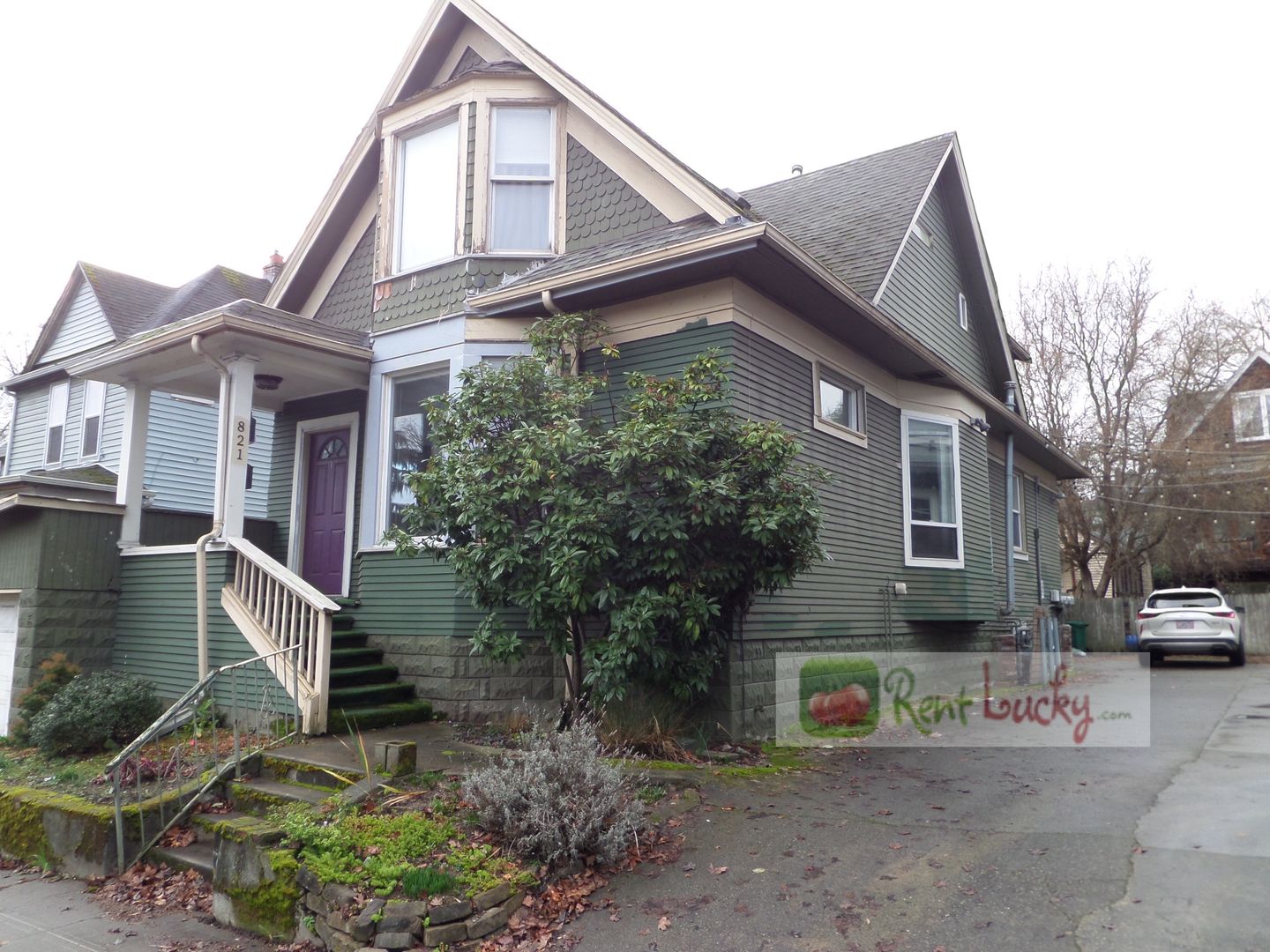 Seattle Apartment: 821 23rd Ave.