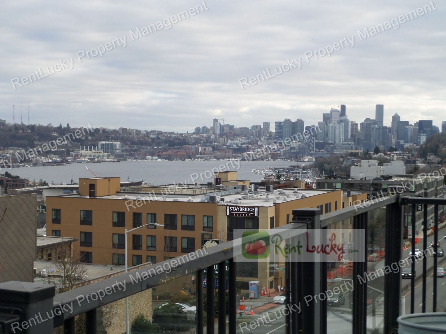 Seattle Condo: 4031 Aurora Ave N