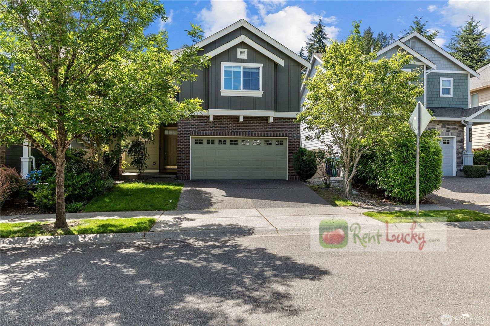 Bothell House: 16112 35th Park SE