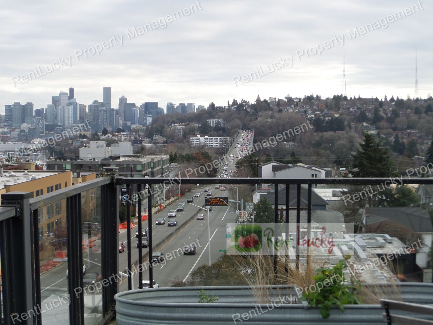 Seattle Condo: 4031 Aurora Ave N