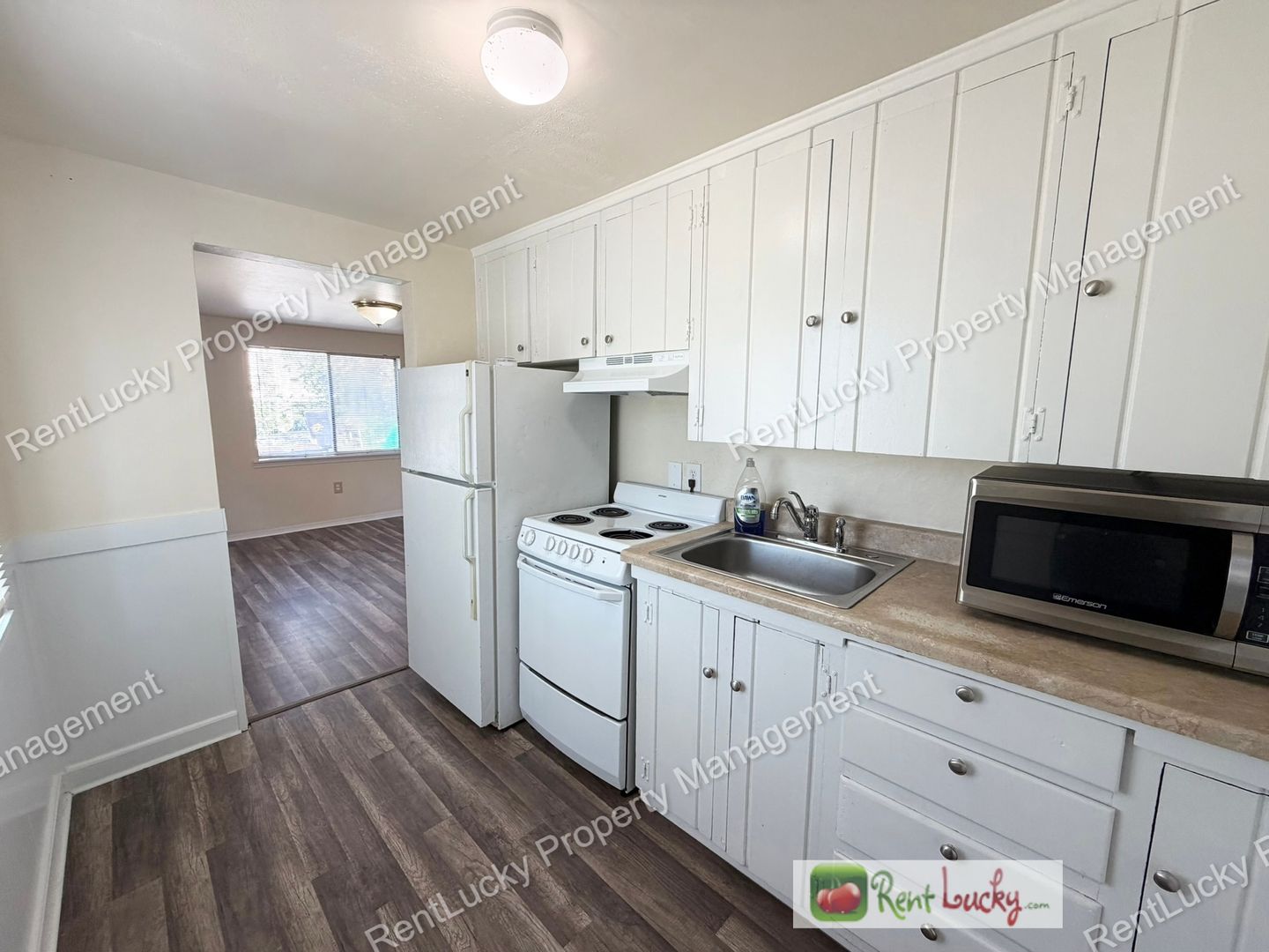 Seattle Condo: 5154 S Augusta St #A